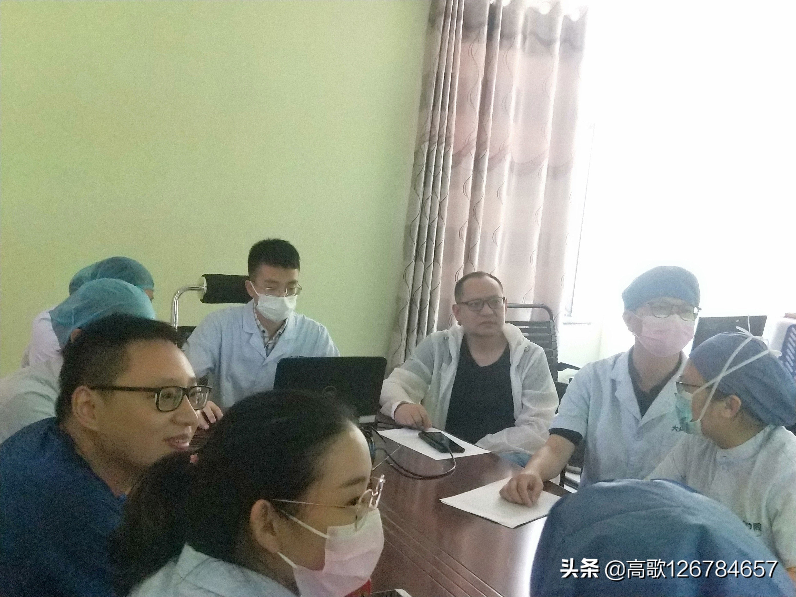 口腔医生周欢,武汉大众口腔医生