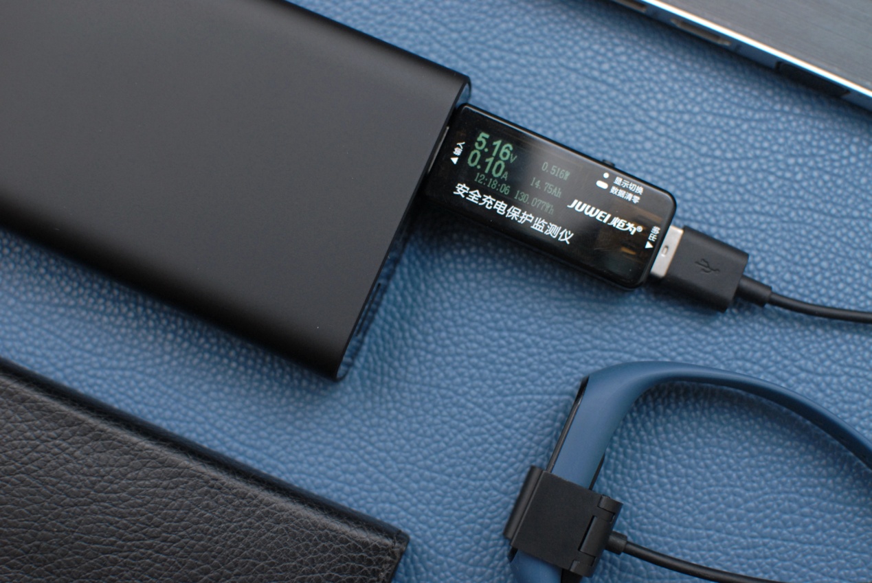 小米移动电源3超级闪充版最高55W,小米移动电源3超级闪充和高配版