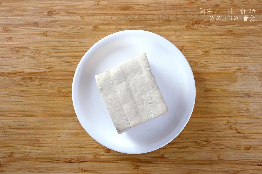 舌尖上的春天香椿菜,舌尖上的春天美食之香椿