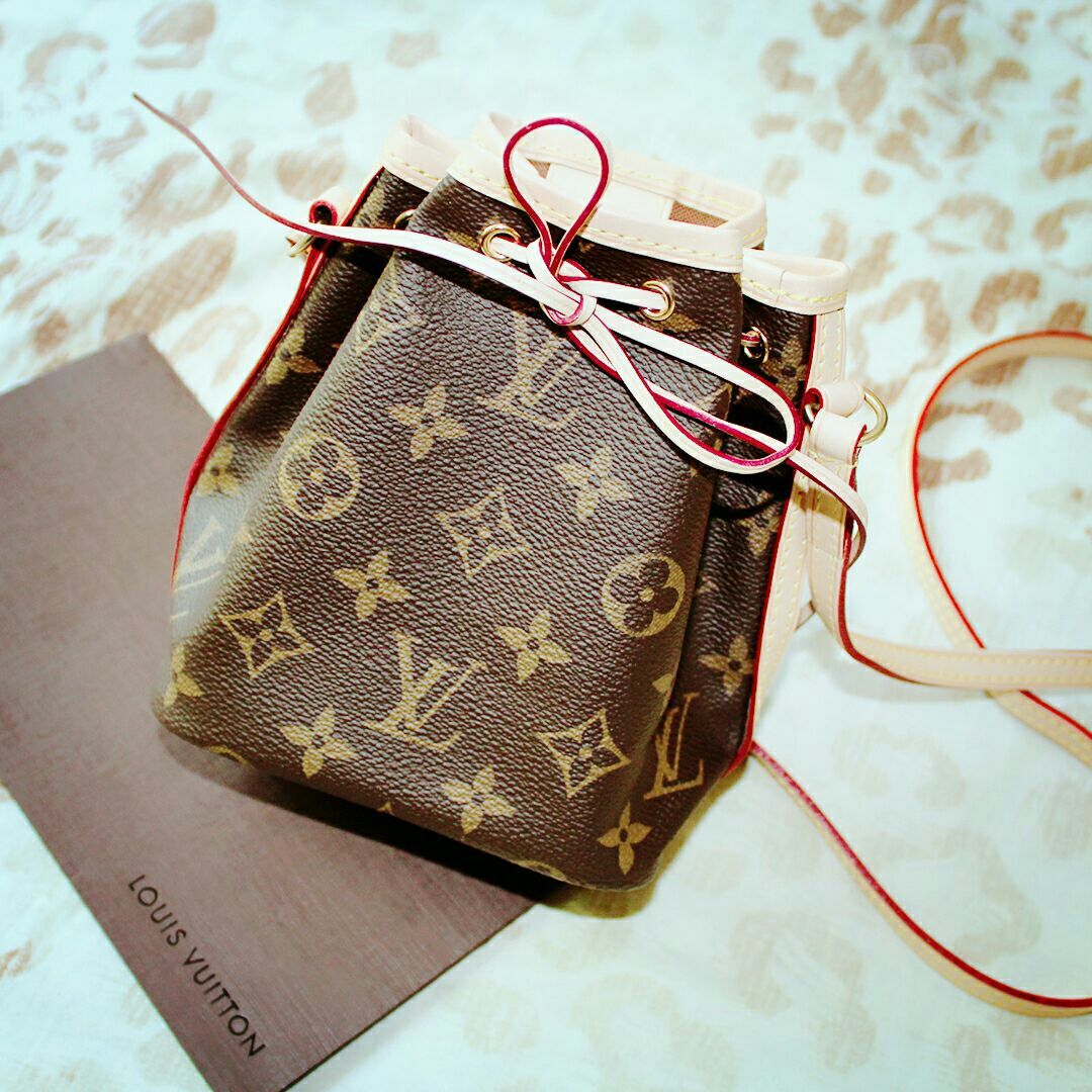 买包包时你会纠结买正品还是高仿吗？