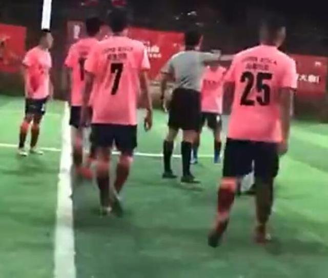 中国足球史第一个被终身禁赛,禁赛重罚足球