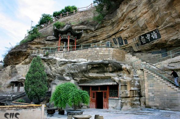 「词风雅韵」季国强｜守望沧桑追过往雄关似铁锁流年