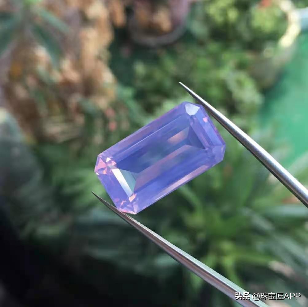 让人又爱又恨！“奶体”宝石究竟是好还是坏？