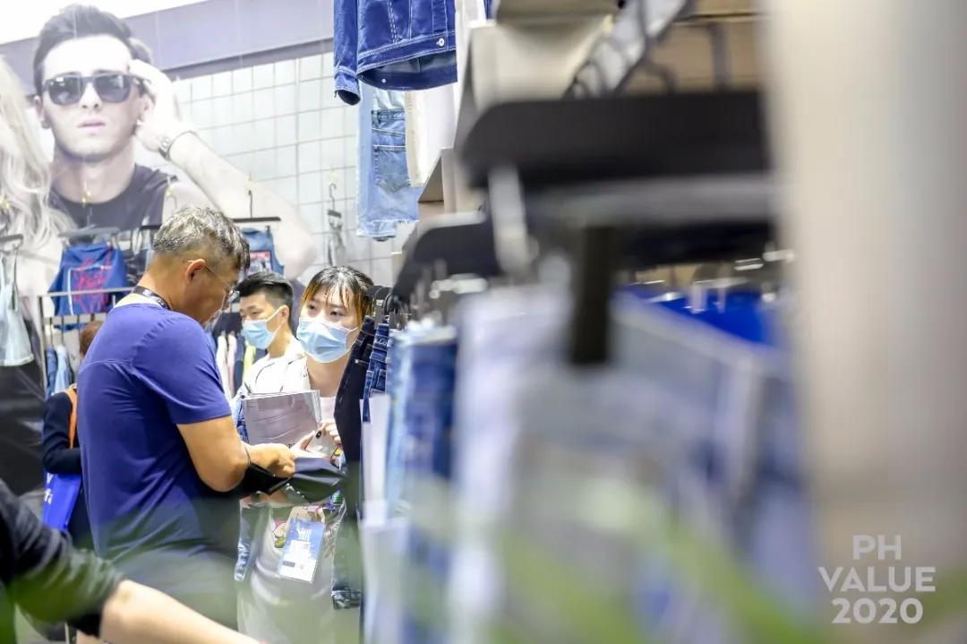 PHValue稳住“朋友圈”那么多的观众!这么多的商机