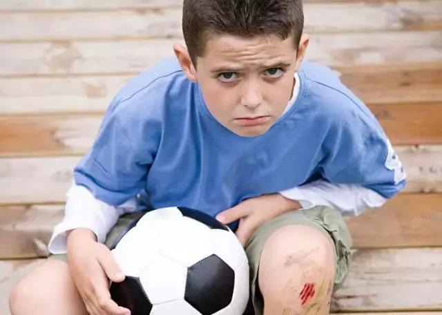 运动擦伤预防及处理的视频,运动擦伤正确处理方法动画