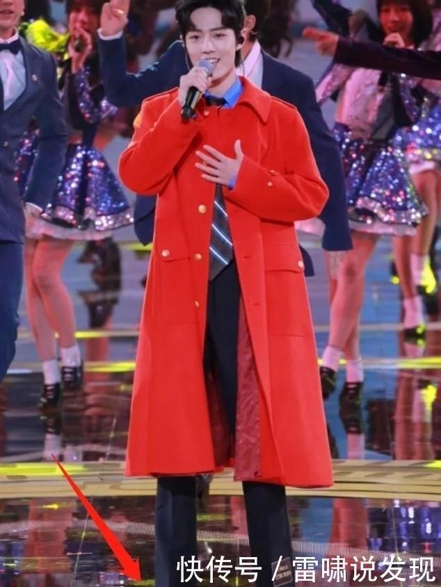 肖战个子这么高穿多长的鞋子,肖战的增高鞋子