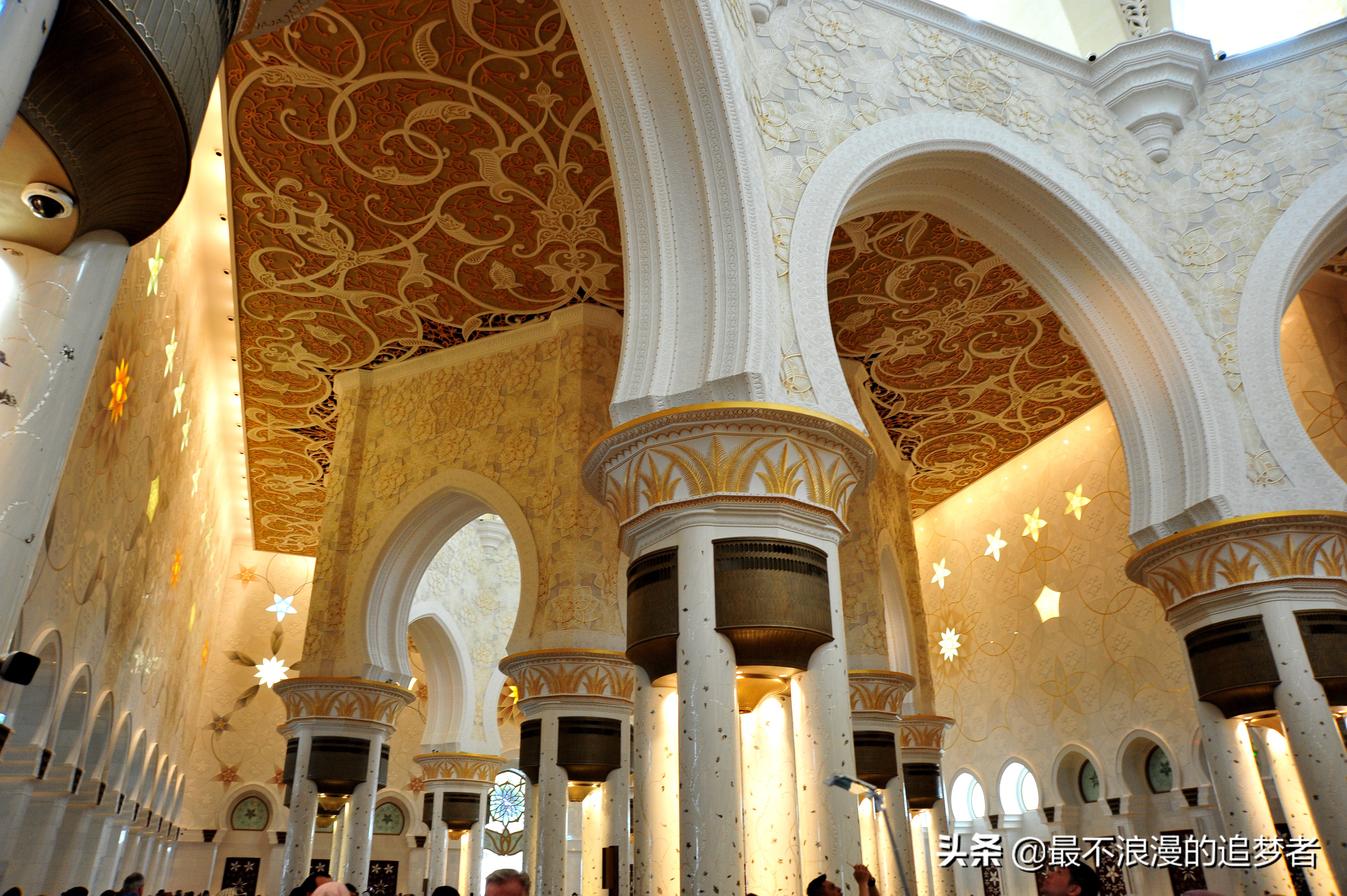 阿联酋谢赫扎耶德清真寺旅游,迪拜谢赫扎耶德路旅游