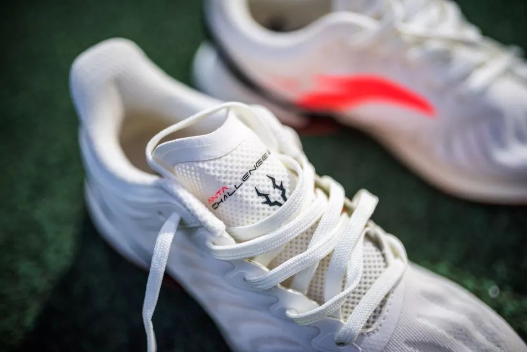 安踏创世2.0pro (anta c202 2代)