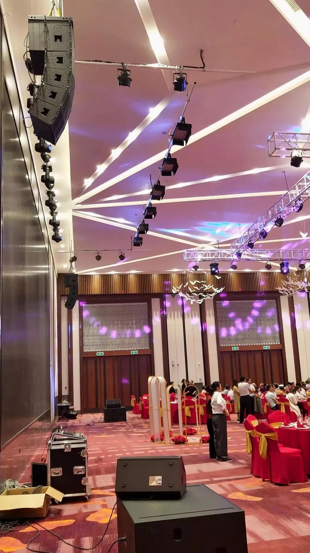 五星级酒店的音响,泰兴金陵国际大酒店标准房间