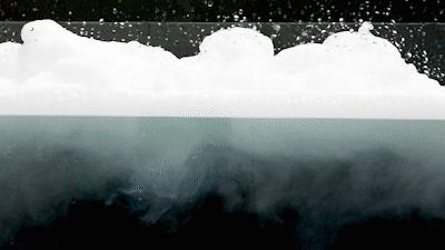 拉屎的时候怎么防止溅水,教你怎么拉粑粑不粘马桶上