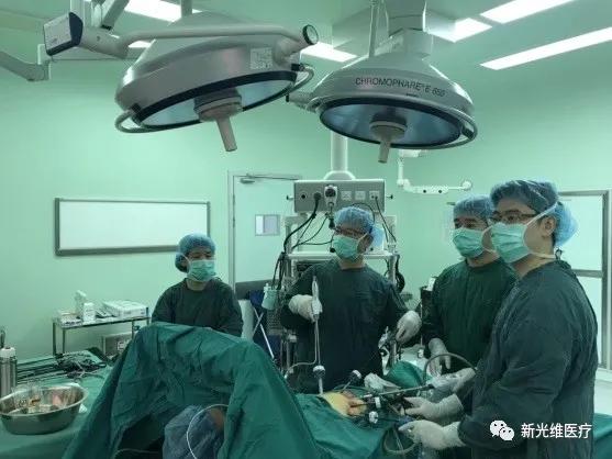 “维医护航新之所向”4K超高清腹腔镜手术直播会议顺利举行