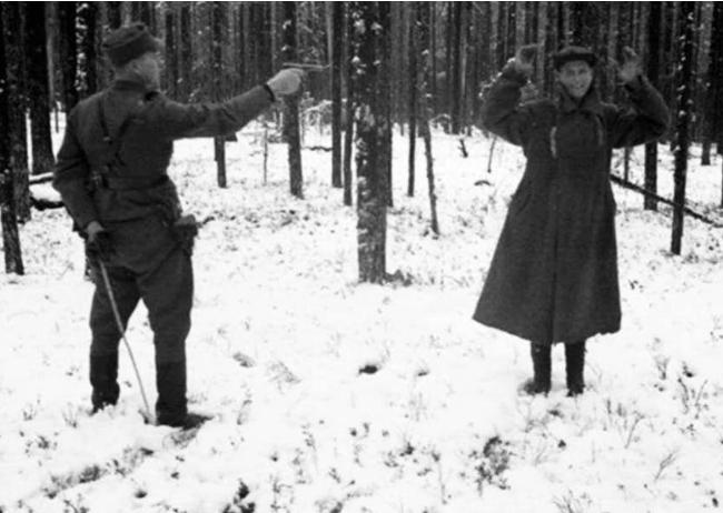 历史上真实的50张老照片,历史上一些令人震撼的老照片