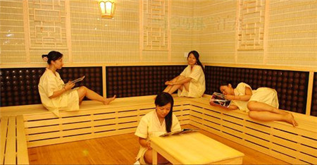 汗蒸真的可以排毒养颜、祛湿除寒?医生:这6类人,倒贴钱也别去