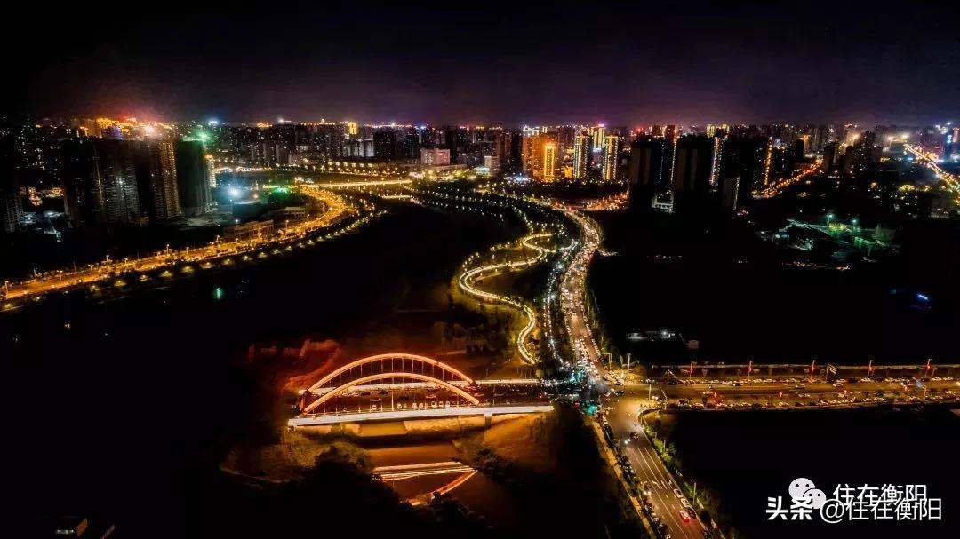 300亿，陆家新区变成什么样了？