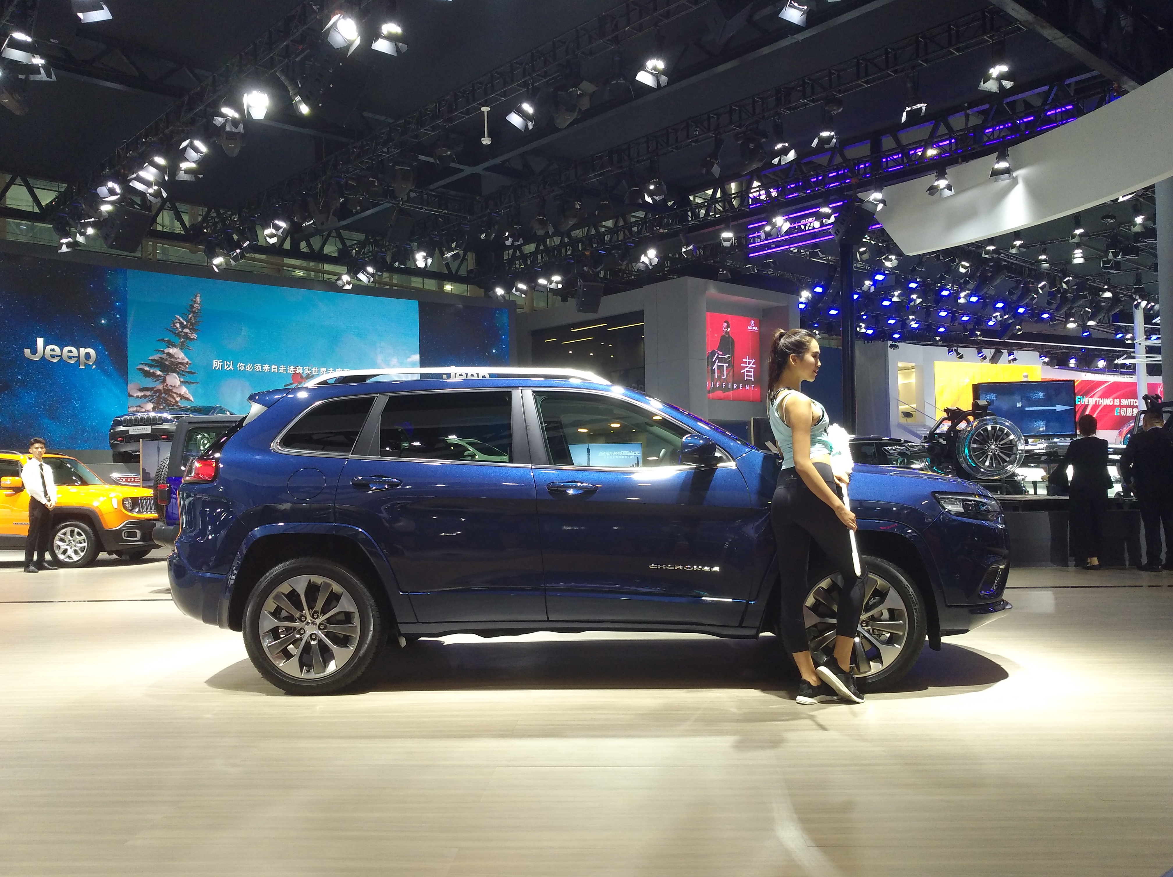 全新jeep自由光,2021款jeep自由光什么时候换代