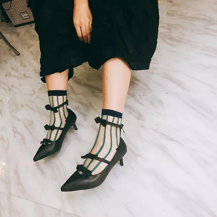 2020十大最火潮鞋百搭,2018最火的4双鞋穿上时髦一整年