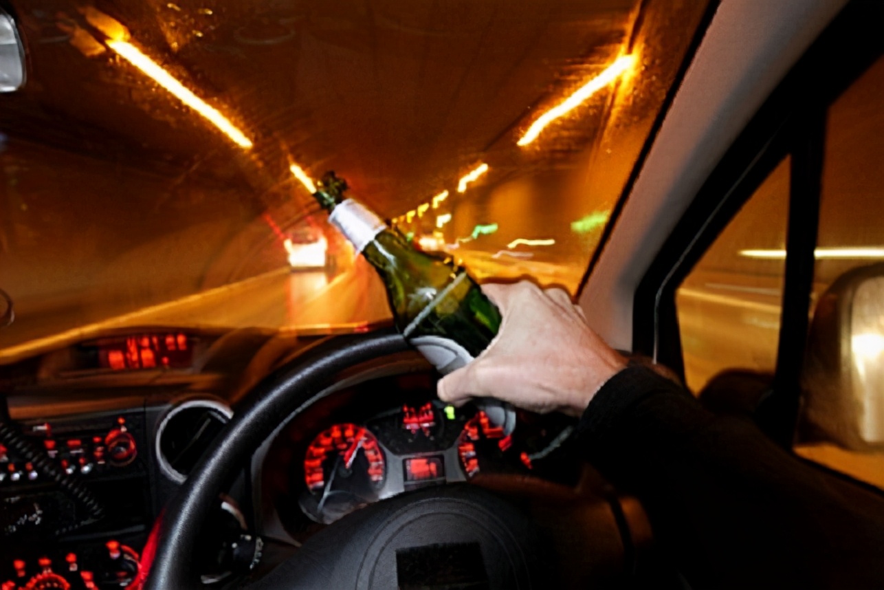 酒后骑不超标电动自行车算酒驾吗,醉酒骑自行车算酒驾吗怎么处理