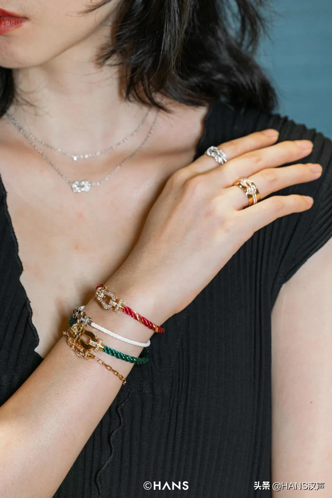 LV、DIOR、CELINE、LOEWE……武汉恒隆大牌全开，景甜都来逛