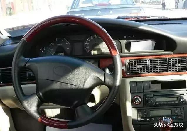 红旗新明仕和奥迪100,红旗名仕和奥迪100区别