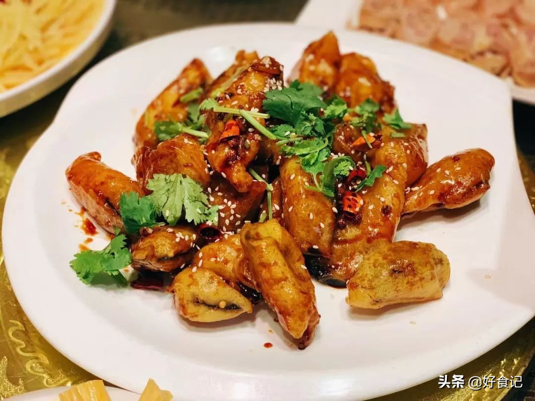 私藏美食小清单丨郑州西郊“米其林三星”瓦罐，喝完酒后的打卡地