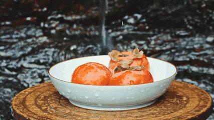 柿子和酸奶香蕉一起吃会中毒吗,柿子香蕉酸奶可以一起吃吗