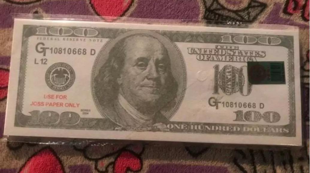 烧纸钱是我们中国传统的民俗,古代烧纸钱的根源