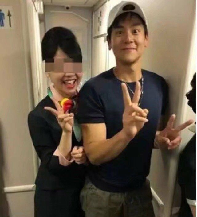 网友坐飞机偶遇彭于晏，头等舱果然有惊喜，网友：真是太幸福了