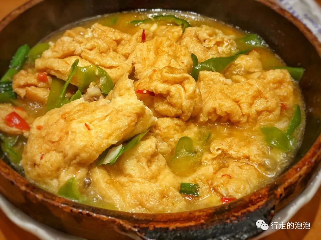 「岳阳攻略」被誉为“湖南夜宵扛把子”的烧烤城,还是小龙虾基地