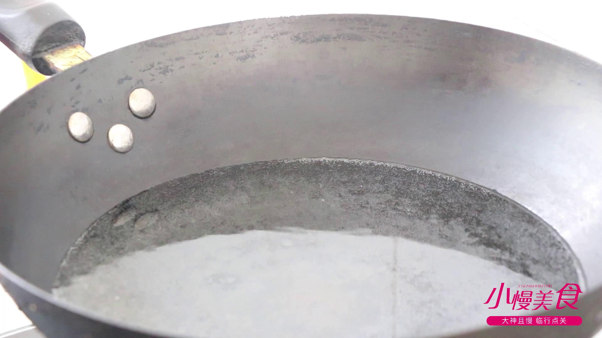 红烧排骨的家常做法最正宗视频,红烧排骨的做法外酥里嫩视频