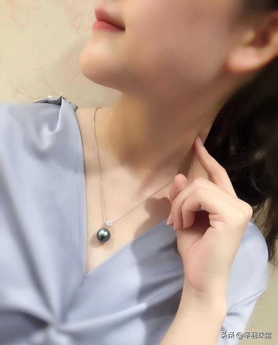 日常戴多少价位的珍珠项链,珍珠项链10-11mm正圆佩戴效果