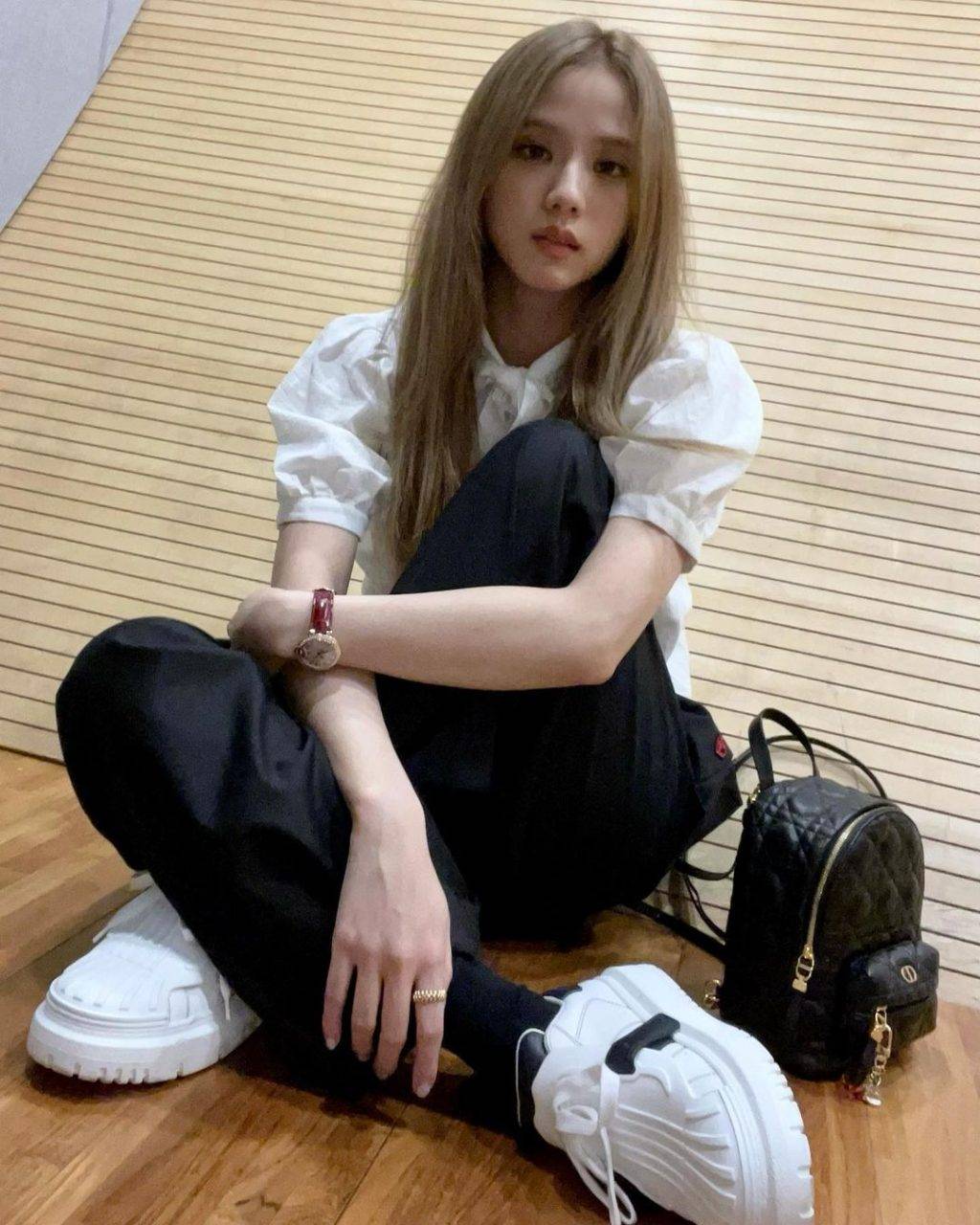 blackpink四成员代表的品牌,blackpink都是穿哪种鞋子