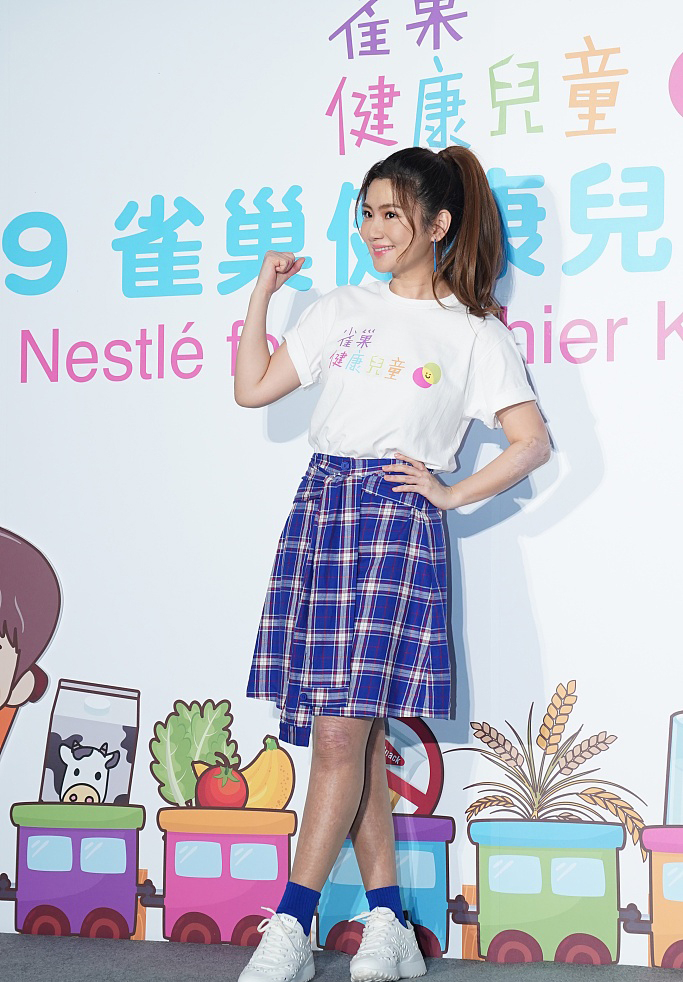 selina任家萱回四川,selina任家萱伤疤好了吗