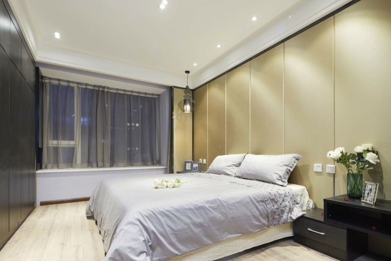 140平米现代简约家装效果图,102平米两室一厅装修现代轻奢