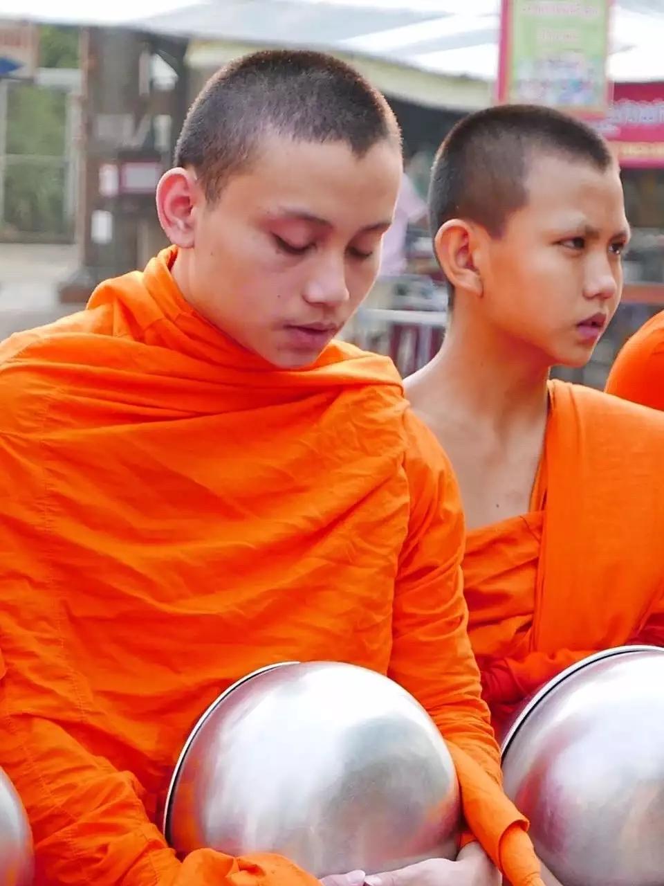 泰国清迈泼水节英文,泰国清迈泼水节自驾游