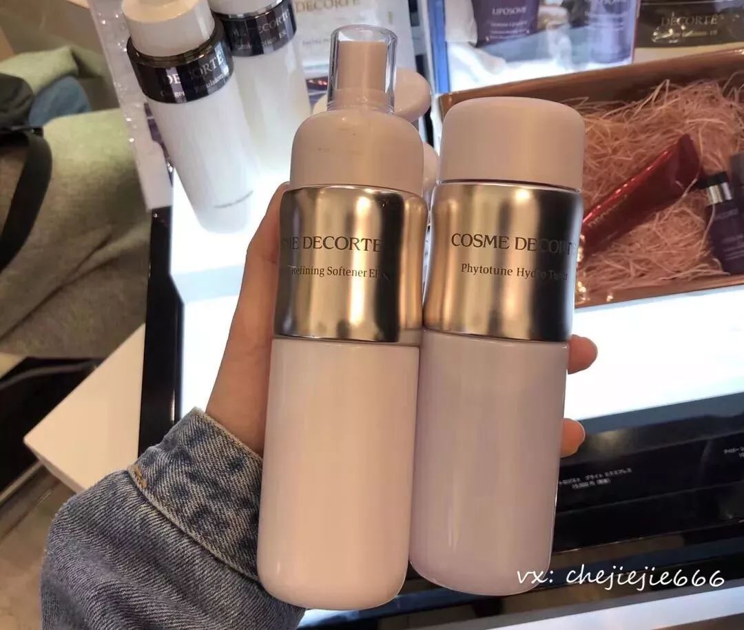 平价好用的水乳套装适合20岁用的,适合春夏用的补水水乳套装