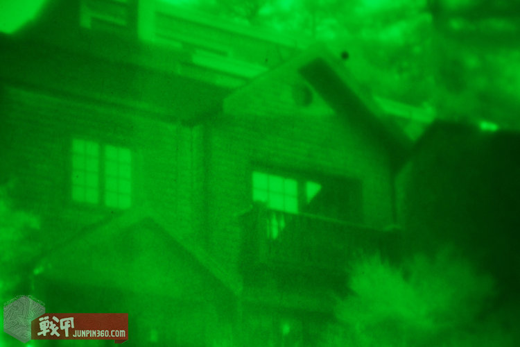 战甲轰鸣致命武器,战甲前期武器推荐