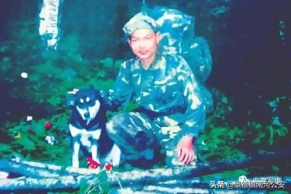 四级军士长破格提干担任营长,四级军士长可以当排长吗