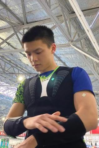 萌娃、萌宠纷纷抢镜!今年高考作文,深圳学生躺赢?