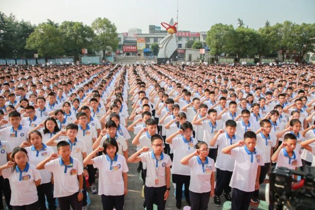 湘潭江声实验学校直播回放,湘潭江声实验学校毕业典礼