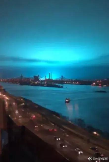 纽约蓝光后，加拿大天空呈罕见火红色光芒，形似恐怖片现场