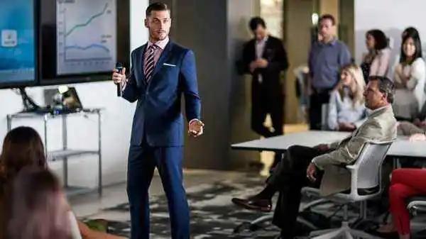 要想富靠话术,一个顶级销售如何靠话术卖出保险