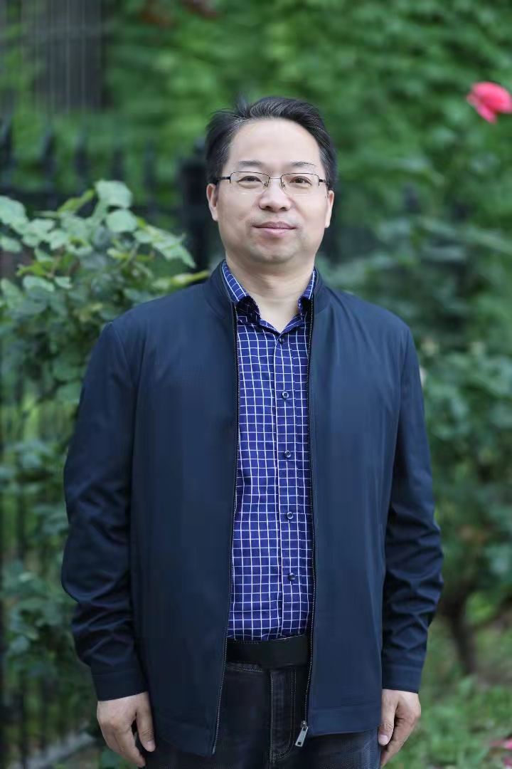 春风化雨育桃李润物无声守初心,春风化雨育英才优秀教师