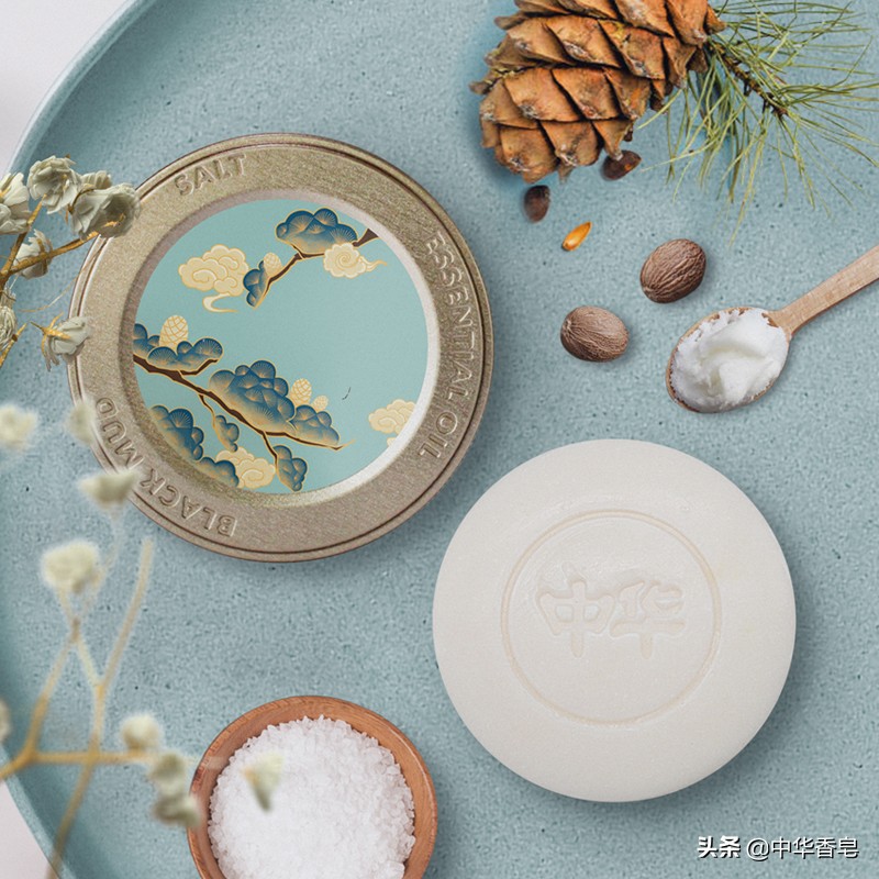 用肥皂洗头好还是用洗发水洗头好,香皂洗头和洗发水洗头哪个好