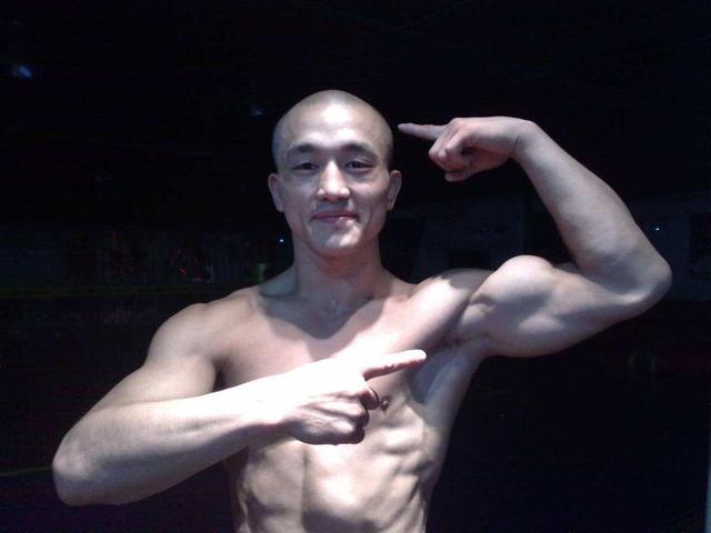 武僧一龙现在还能打吗,武僧一龙挑战李景亮对手的视频