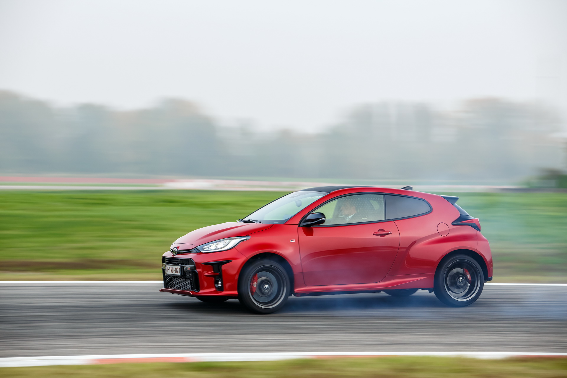 丰田yaris雅力士自动挡,丰田gr雅力士小钢炮公布售价