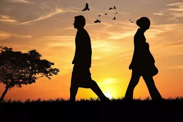 聪明女人发现老公出轨不哭不闹,聪明女人发现丈夫不爱自己怎么办