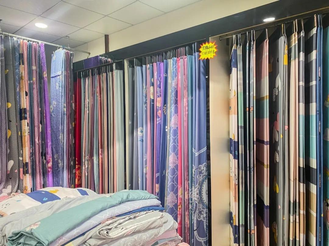 霞山外贸纺织城、服装城618狂欢节,消费满58元抽奖,100%中奖