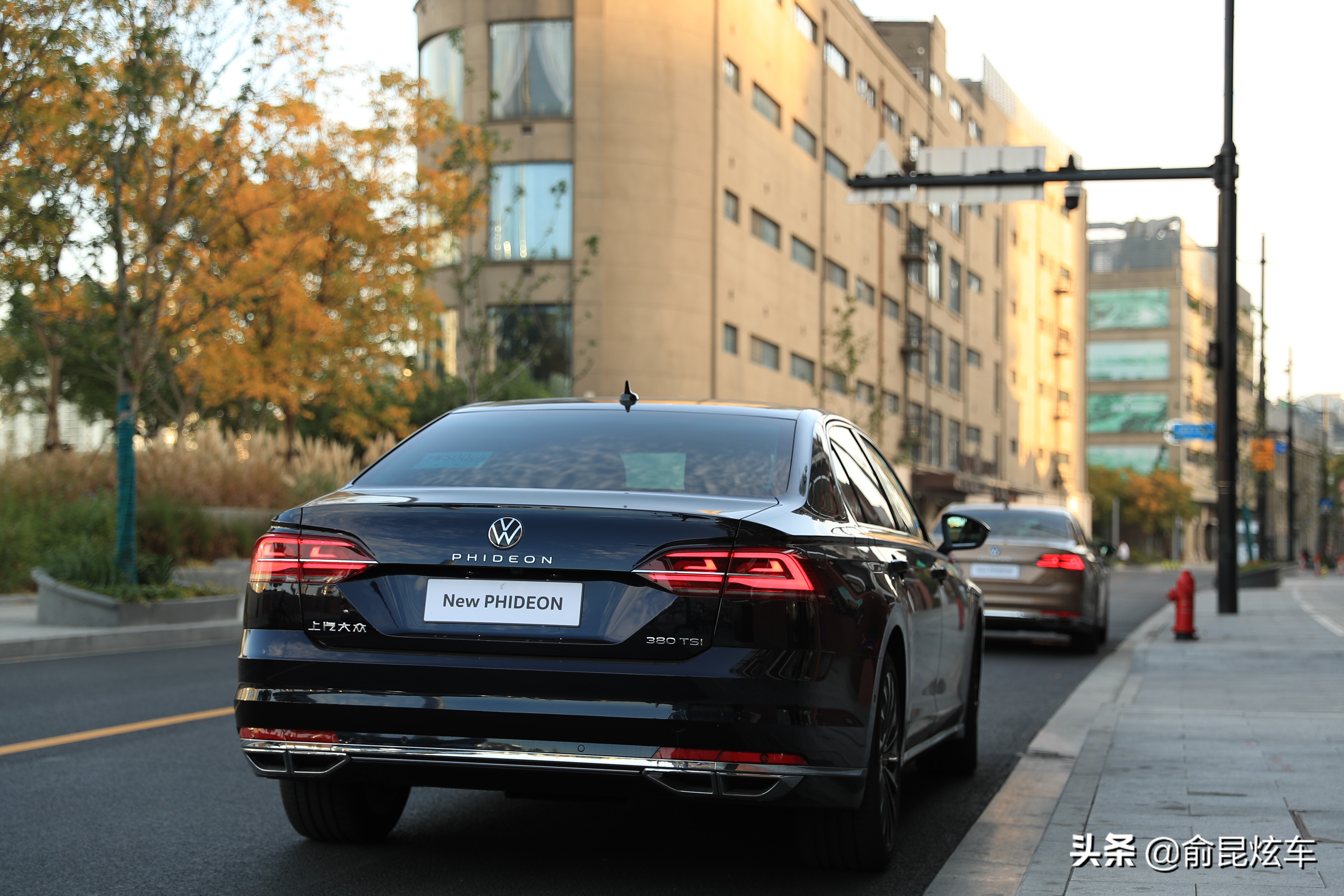 辉昂2021款试驾视频,舒适和动力兼顾的车