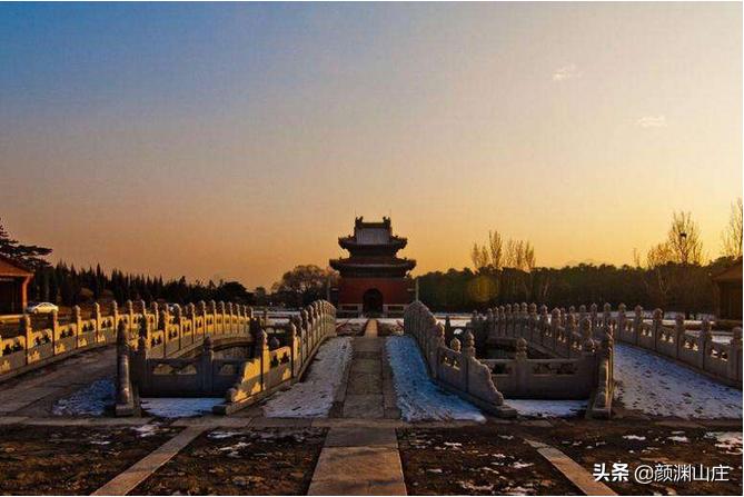 清圣祖爱新觉罗玄烨有几个儿子,清圣祖爱新觉罗玄烨和乾隆