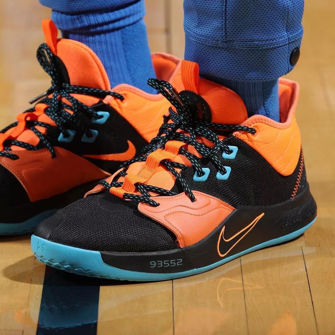 詹姆斯21代篮球鞋nba球员上脚,nba球星上脚球鞋詹姆斯18low